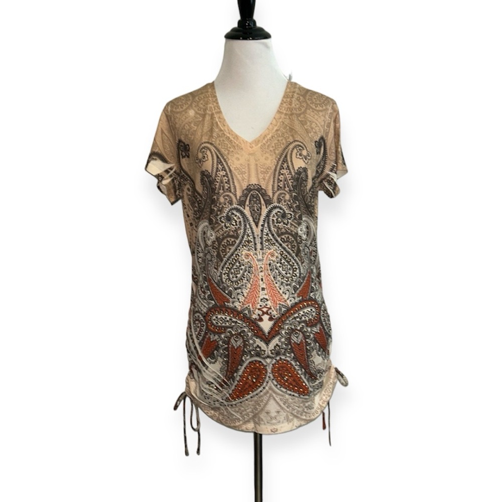 5/$30 🎈 Wrangler women’s small western paisley ruched shirt